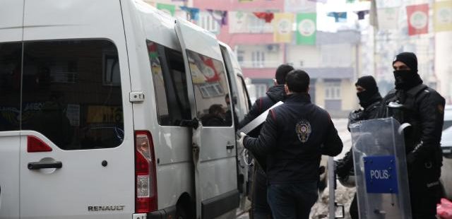 DBP İl Başkanı Seval Gülmez tutuklandı