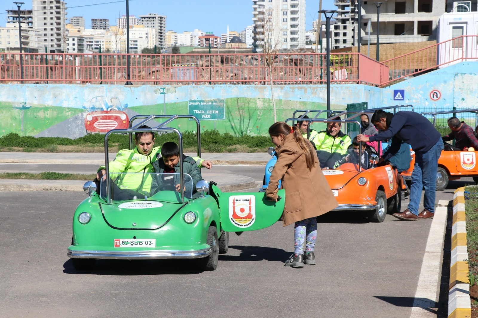 ŞANLIURFA BÜYÜKŞEHİR’DEN ÇOCUKLARA GÜVENLİ TRAFİK EĞİTİMİ