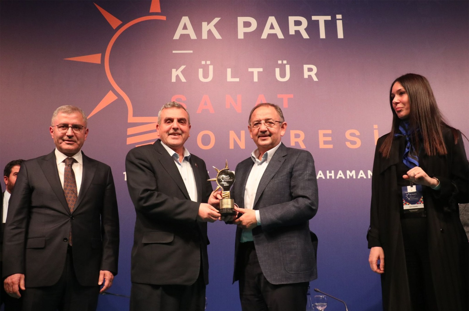 ÖZHASEKİ’DEN ŞANLIURFA BÜYÜKŞEHİR’E YILIN EN BAŞARILI KÜLTÜREL YAKLAŞIM ÖDÜLÜ