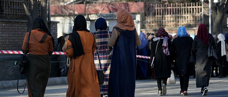 Taliban, açılacağı günde lise ve dengi kız okullarının yeniden kapatılması talimatını verdi