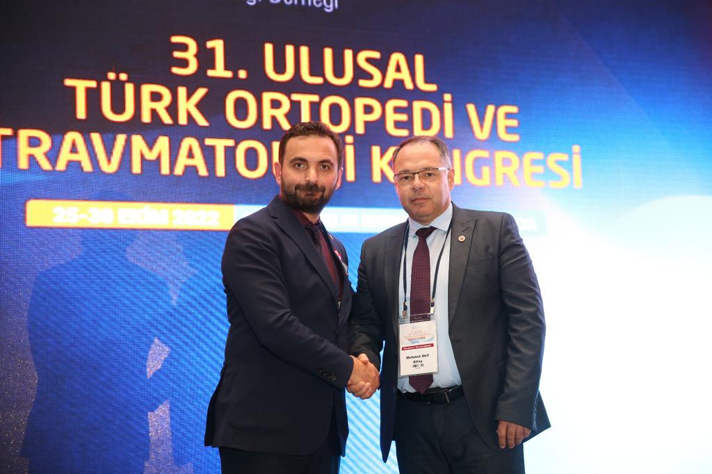 HARRAN ÜNİVERSİTESİ HASTANESİNE GENEL ORTOPEDİ DALINDA BİRİNCİLİK ÖDÜLÜ