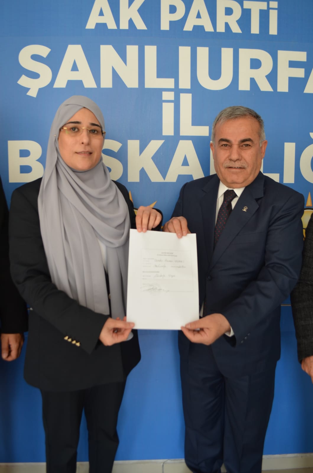 Sanliurfalı Örnek Gösterilen İş İnsanı Sayın C.Asuman Yazmacı Ak Partiden Aday Adaylığına Başvurdu