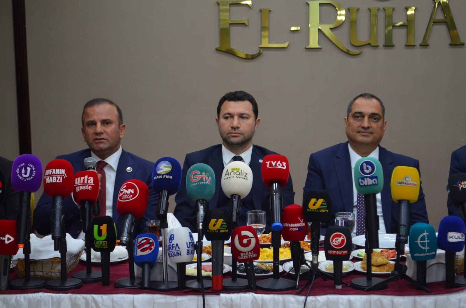 İyi Parti Millet Vekili Aday Adayı iş Adamı Hüseyin Sirhan Gökdoğan Basın Mensuplarıyla Bir Araya Geldi.