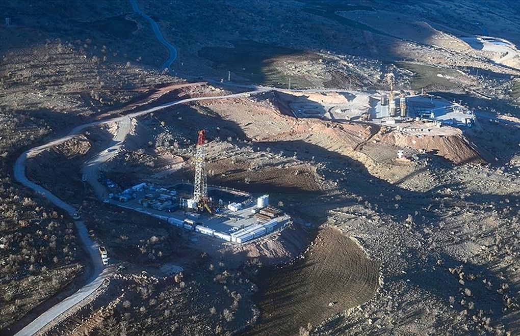 <strong>GABAR DAĞI’NDA BULUNAN PETROL REZERVİ</strong><a>100 kuyudan 100 bin varil üretim hedefi mümkün mü?</a>