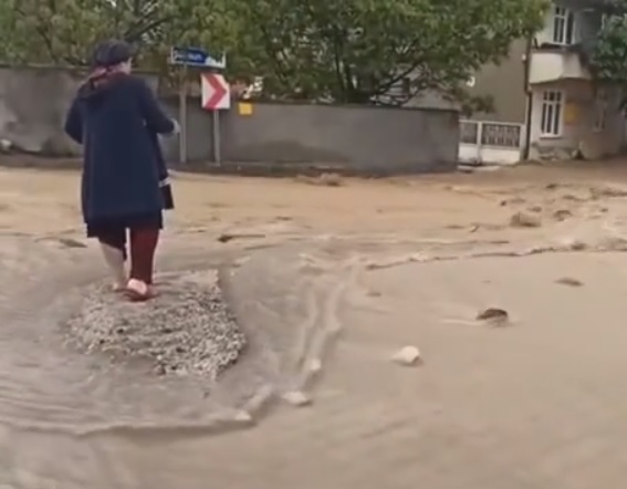Samsun’da sele kapılan kişi hayatını kaybetti