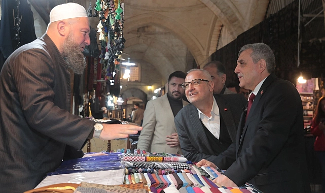 Başkan Beyazgül ‘e esnaflardan destek sözü