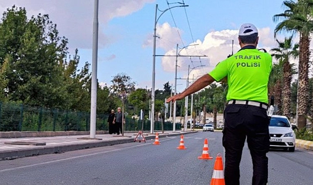Emniyet bilançoyu açıkladı! Sürücülere ceza yağdı!