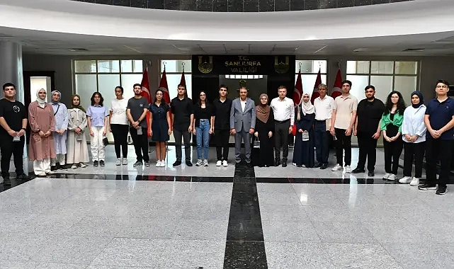 Urfalı öğrencilere Vali Şıldak’tan ödül
