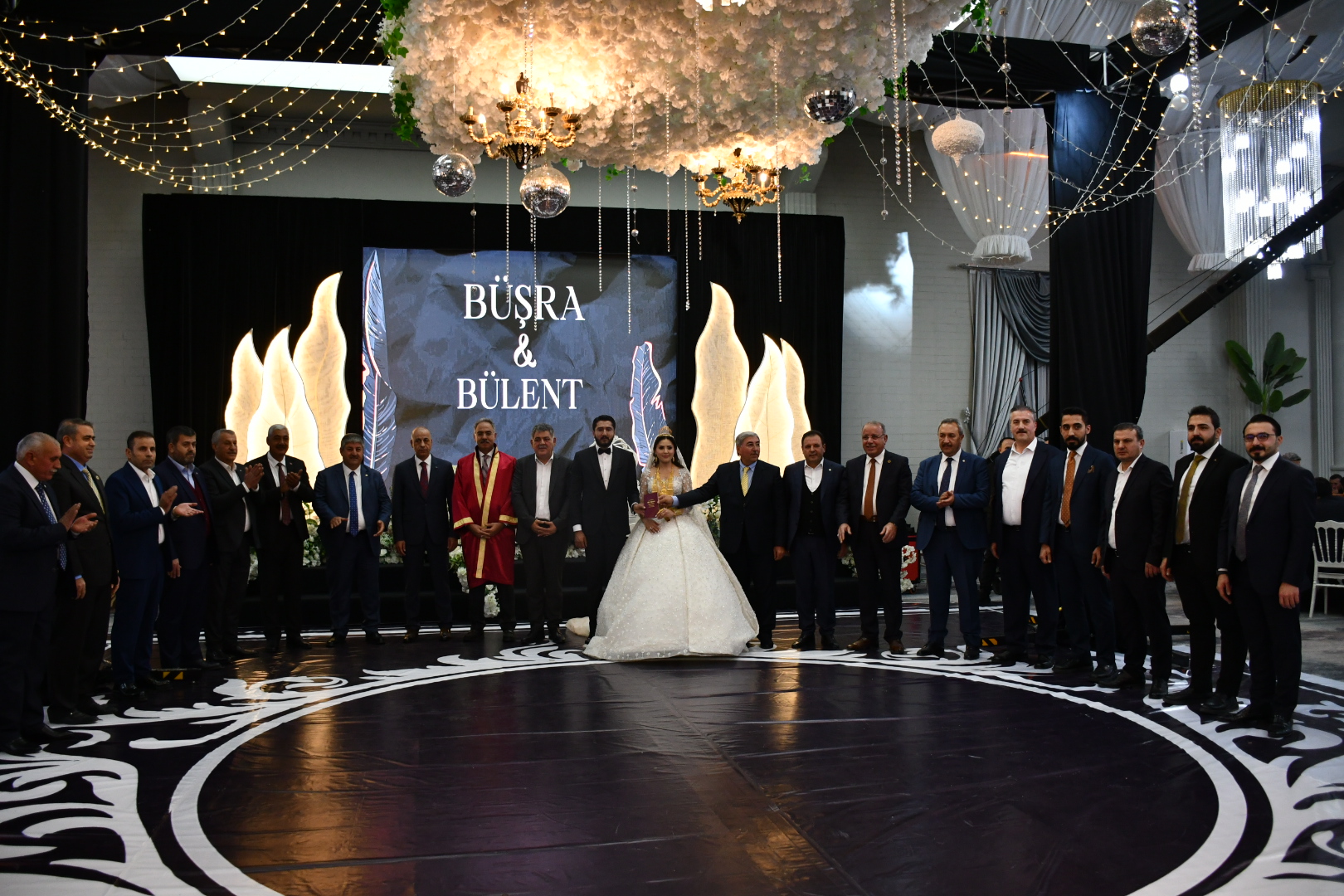 Çelik ve Karakuş Ailelerinin Dillere Destan Düğünü
