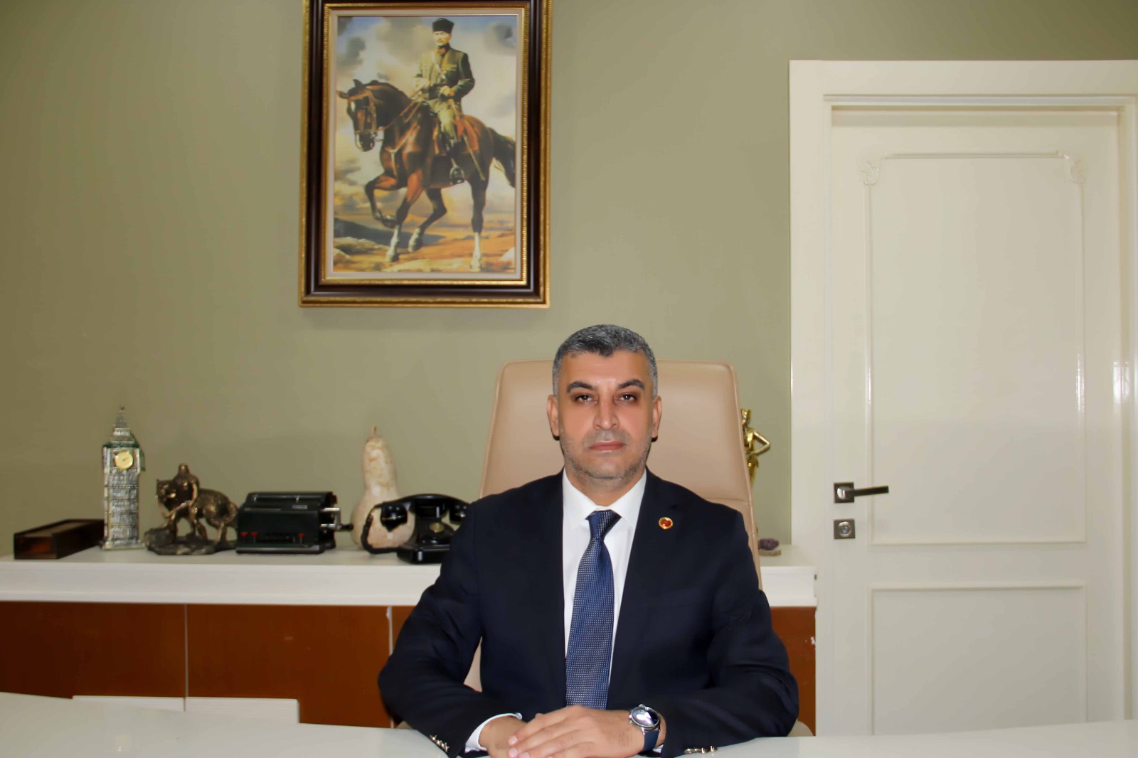 İş İnsanı Av.Abdurrahim Demiryeri’den Miraç Kandili Mesajı
