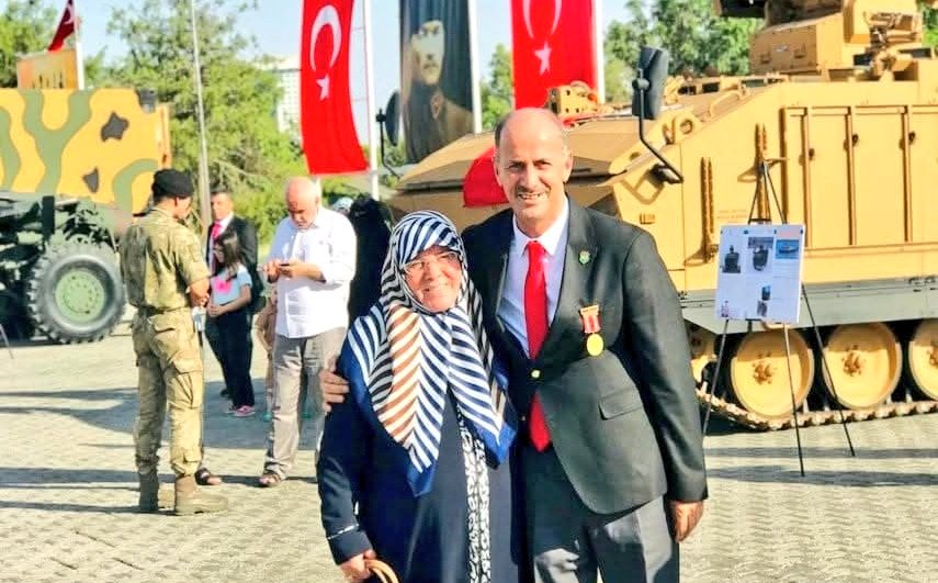 Başkan Yavuz Anneler Günüde Şehit Annelerini Unutmadı.