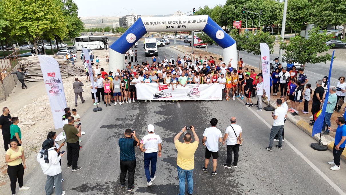 BÖLGENİN SPORSEVERLERİ KARAKÖPRÜ’DE YARIŞTI