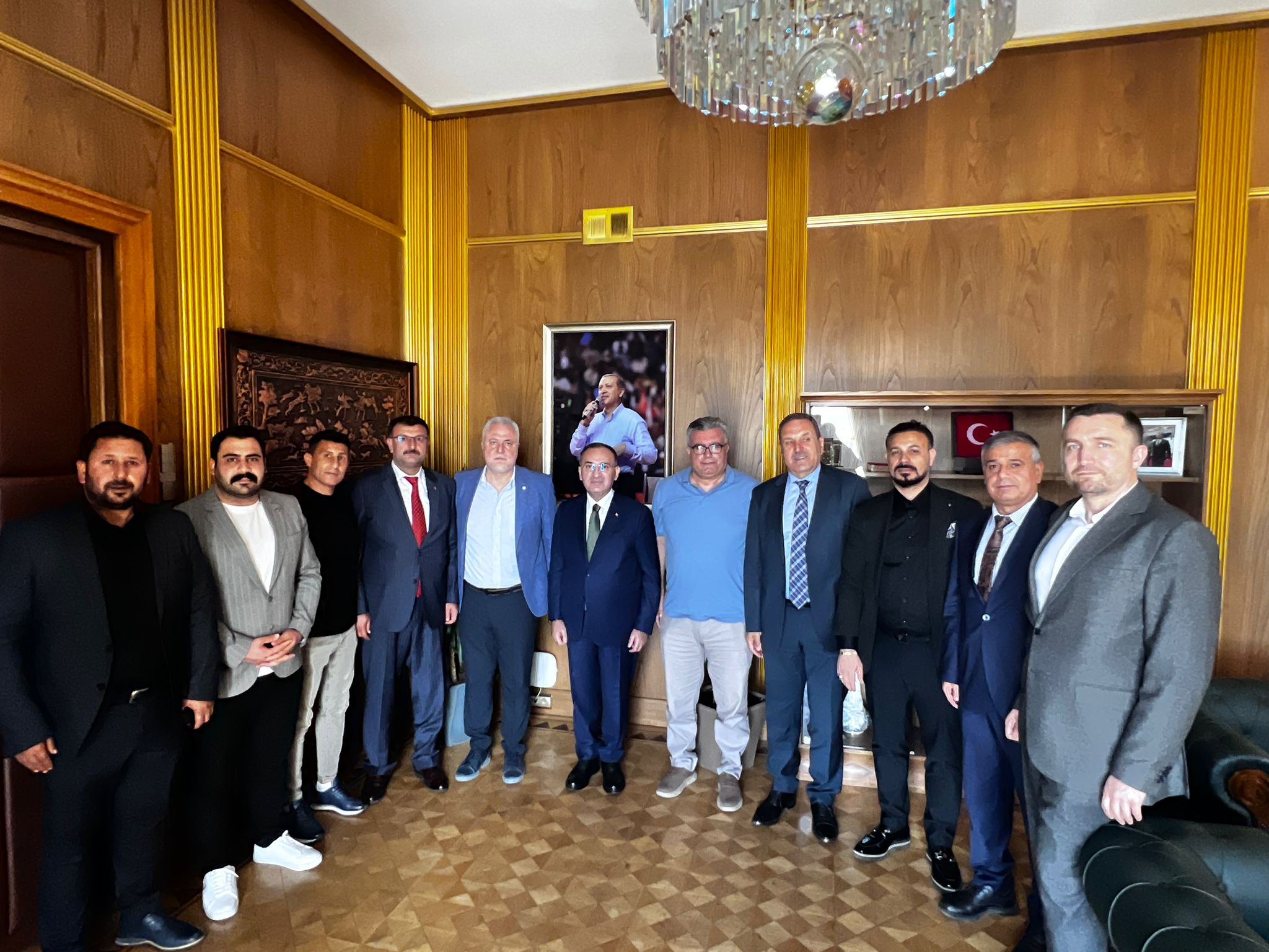 Şanlıurfaspor Yönetiminden Bekir Bozdağ’a Ziyaret