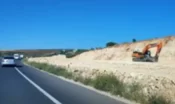 Şanlıurfa’da ölüm yolu olarak biliniyor! Yapımı başladığı gibi durdu!