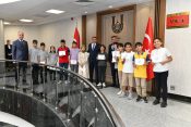 VALİ ŞILDAK, ŞANLIURFA’NIN GURURU ÖĞRENCİLERLE BULUŞTU