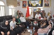 Şanlıurfa Engellileri Yaşatma ve Yardımlaşma Derneği Başkanı Maksut Dügerli Başkan Halil Aslanı ziyaret etti