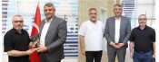 “Yılın En İyi İlçe Belediye Başkanı” Ödülü Başkan Abdülhakim Ayhan’a Takdim Edildi
