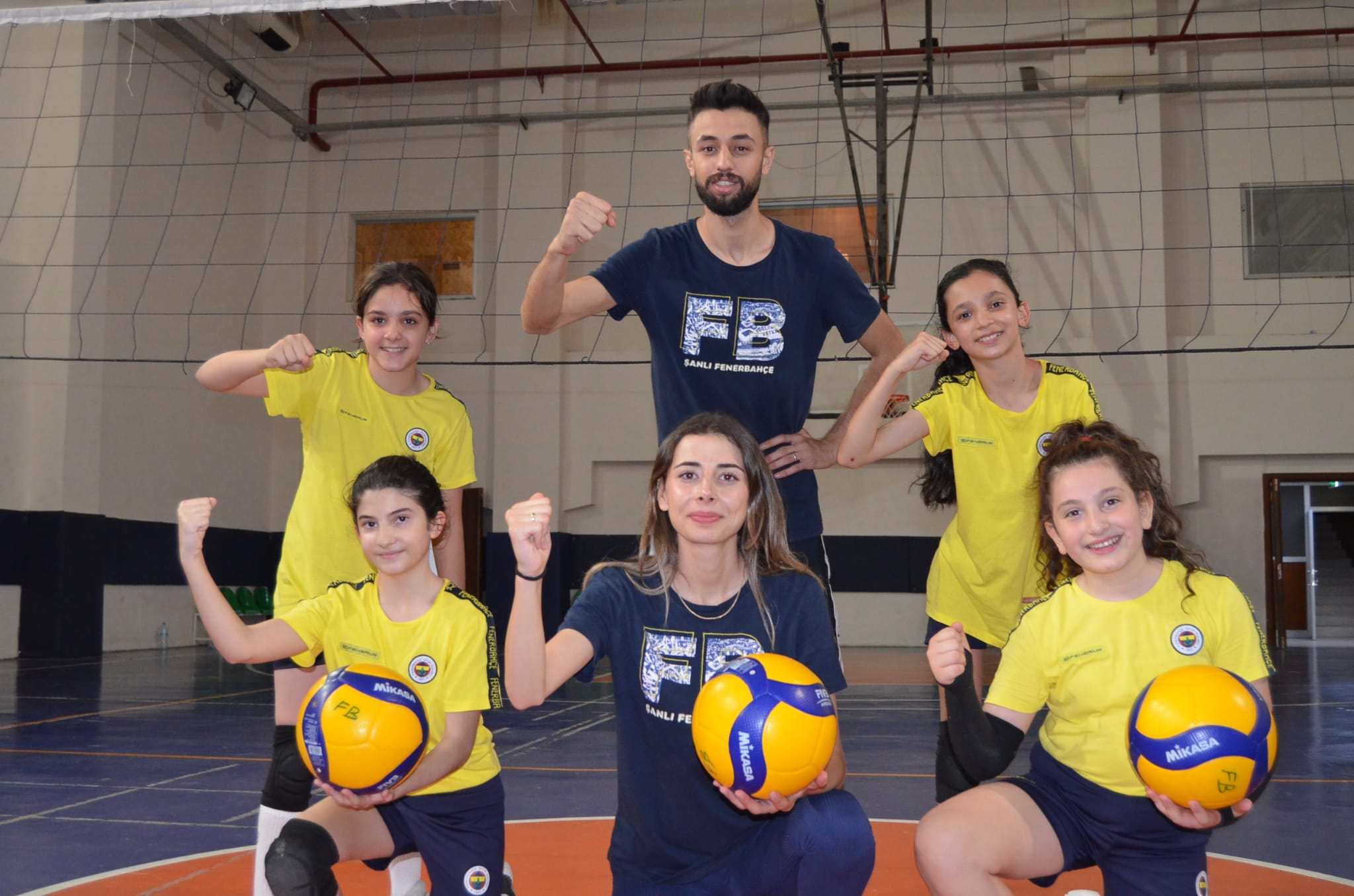 Şanlıurfa Fenerbahçe Voleybol Spor Okulu – Geleceğin Yıldızlarını Yetiştiriyor!