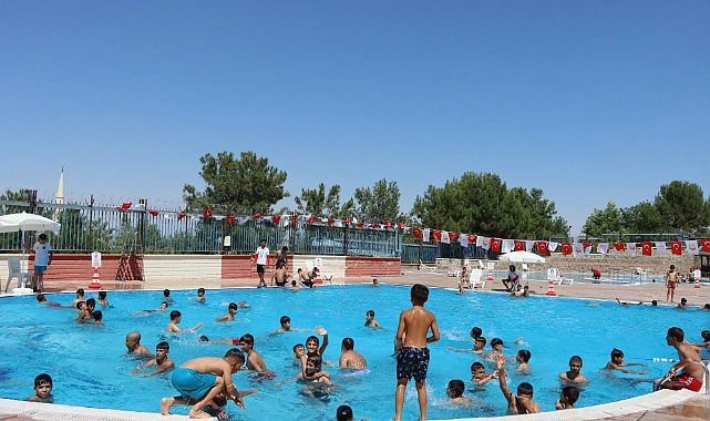 Büyükşehir Belediyesi Havuzlarından 152 Bin Kişi Faydalandı