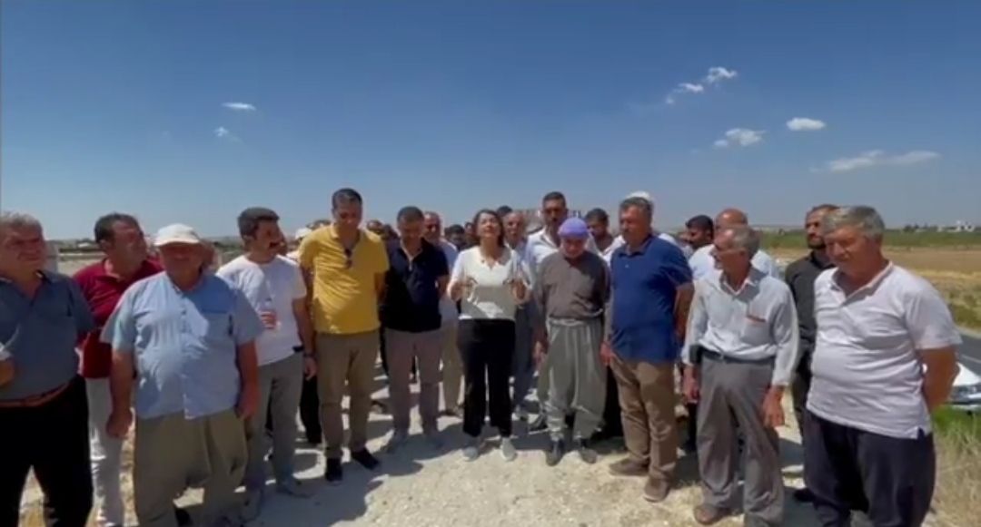 DEM Partili Vekil Dilan Kunt Ayan: “Urfa Susuzlukla Boğuşuyor, Akziyaret Sulama Kanalı Hâlâ Faaliyete Geçmedi!”