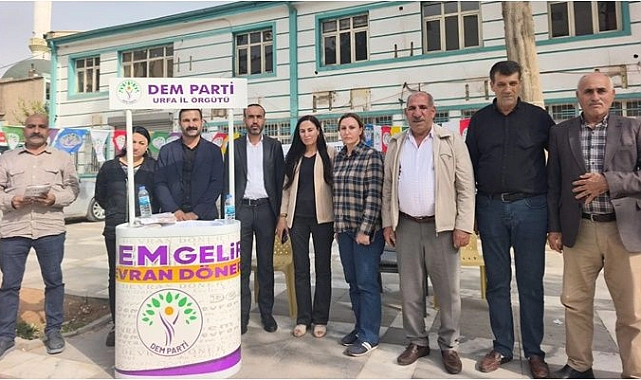 DEM Parti Akçakale’de “Barış İstiyoruz Çünkü” Standı Açtı