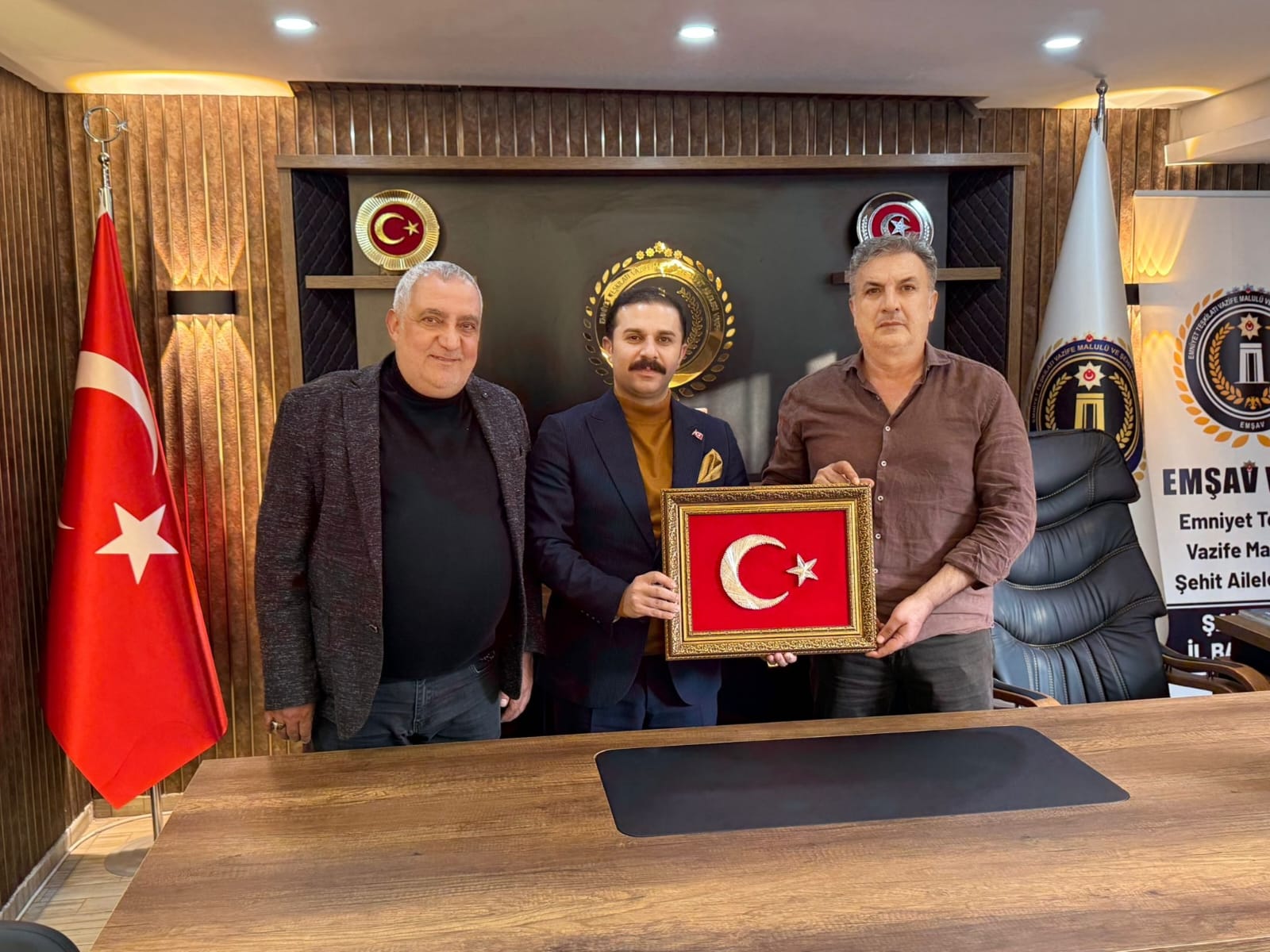 Kaymakam Ramazan Taşkın ve Necip Özbek Emşav Vakfını ziyaret etti