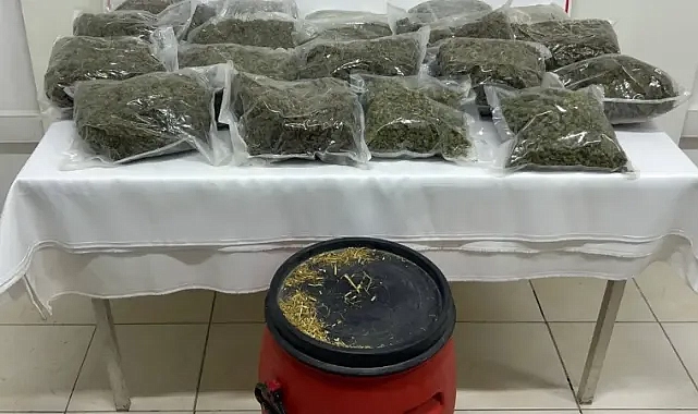 Urfa’nın ilçesinde esrar ve skunk ele geçirildi!