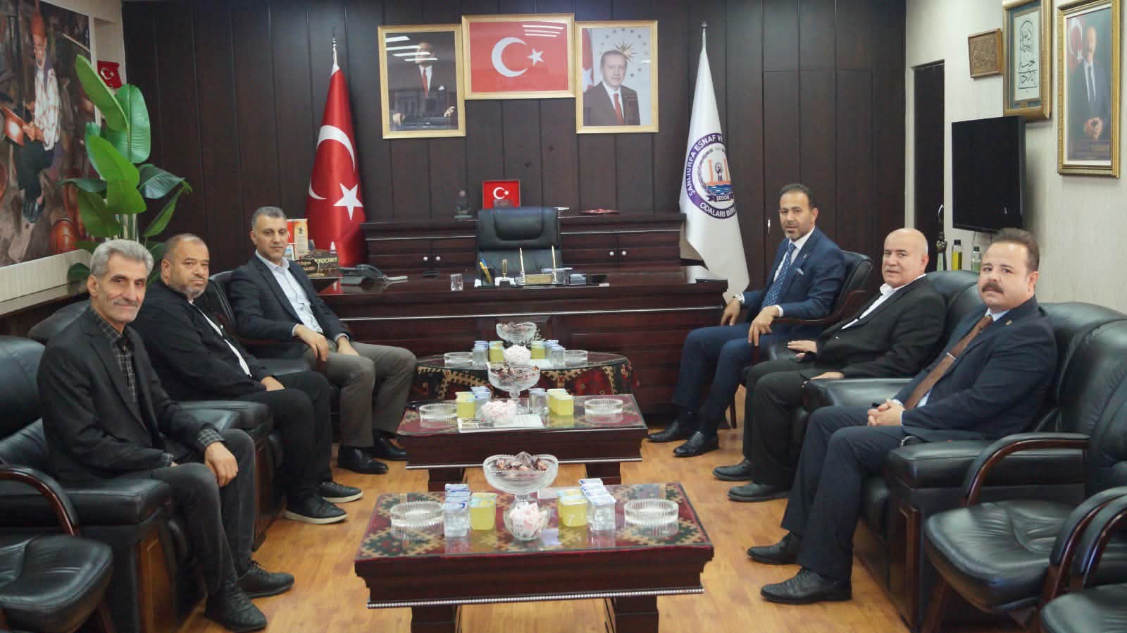 Haliliye Kaymakamı Erkan Savar’dan Başkan İsmail Karacabey’e Ziyaret