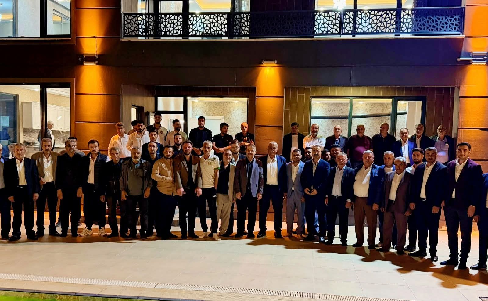 Beski Aşireti, Köse Ailesinden Mustafa Köse’nin Düzenlediği Yemek Davetinde Bir Araya Geldi
