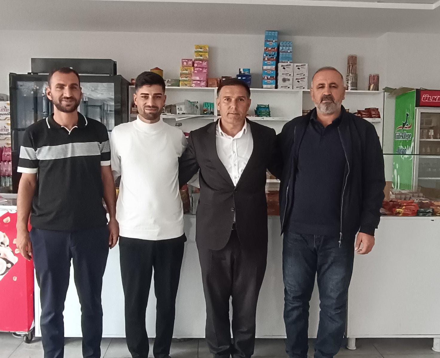 ŞANLIURFA’DA BAŞKAN SABRİ KINA ESNAFININ YANINDA!