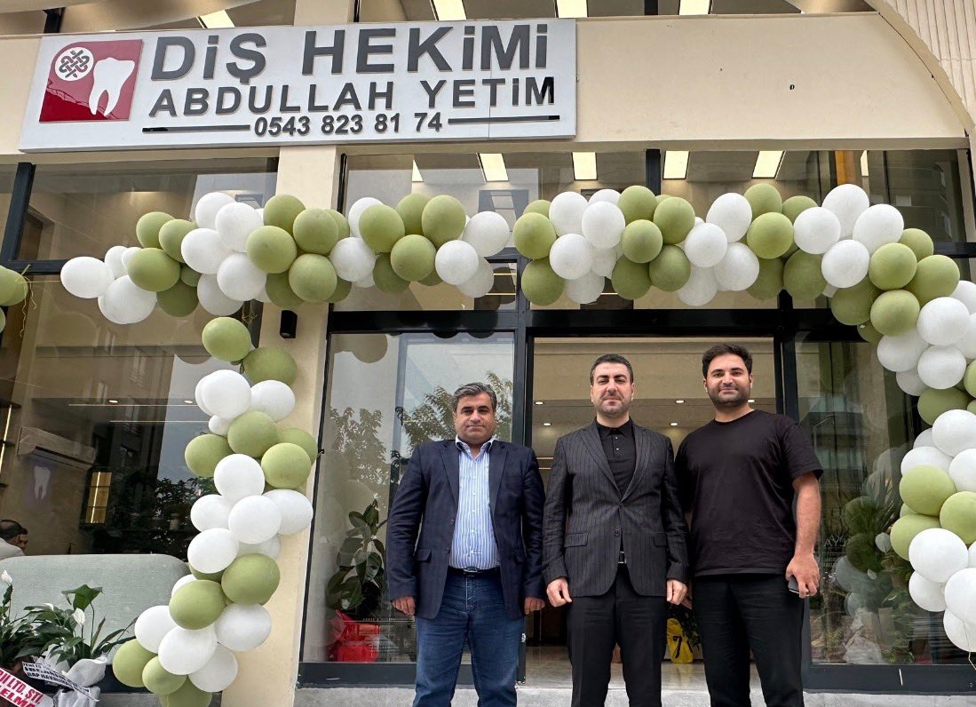 AK Parti Karaköprü İlçe Başkanı Orhan Çelik’ten Diş Hekimi Abdullah Yetim’e Hayırlı Olsun Ziyareti